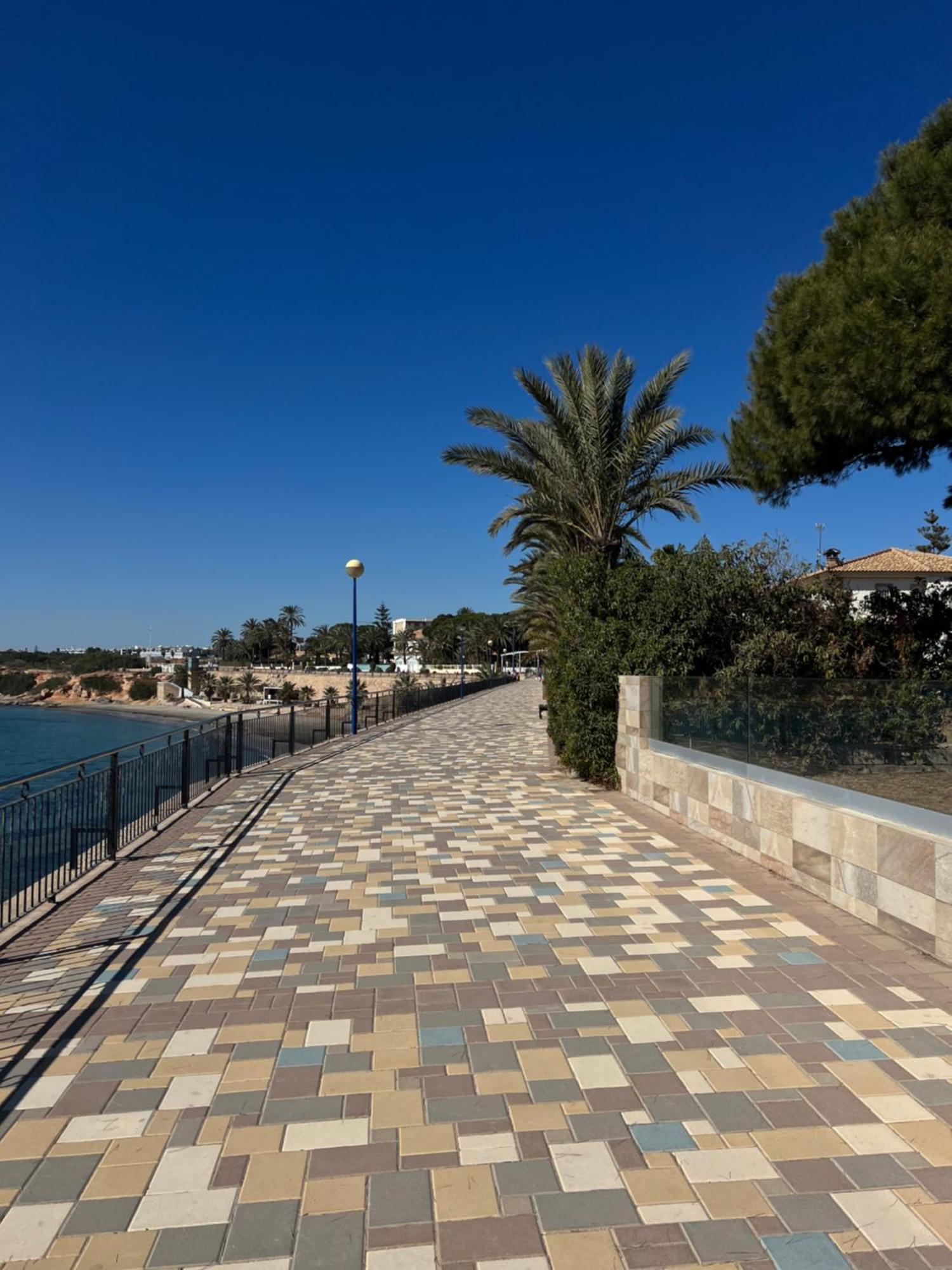 Apartment Punta Prima With Sea Views Torrevieja